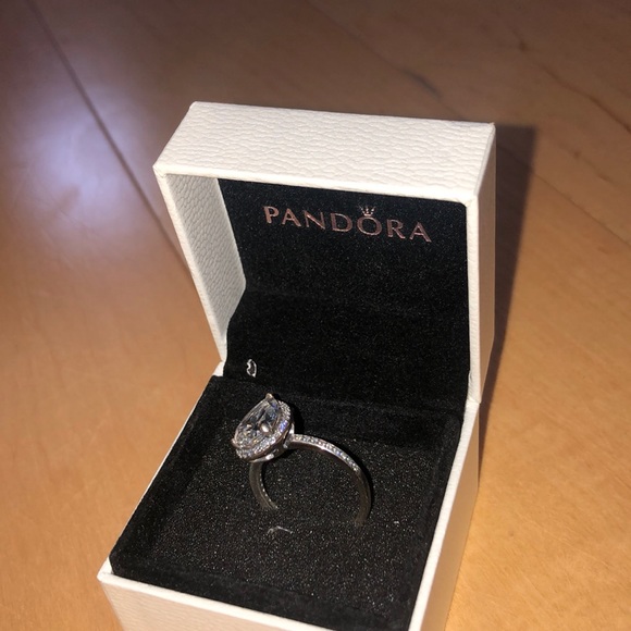 Never Worn Pandora Sparkling Teardrop Halo Ring - Picture 2 of 2